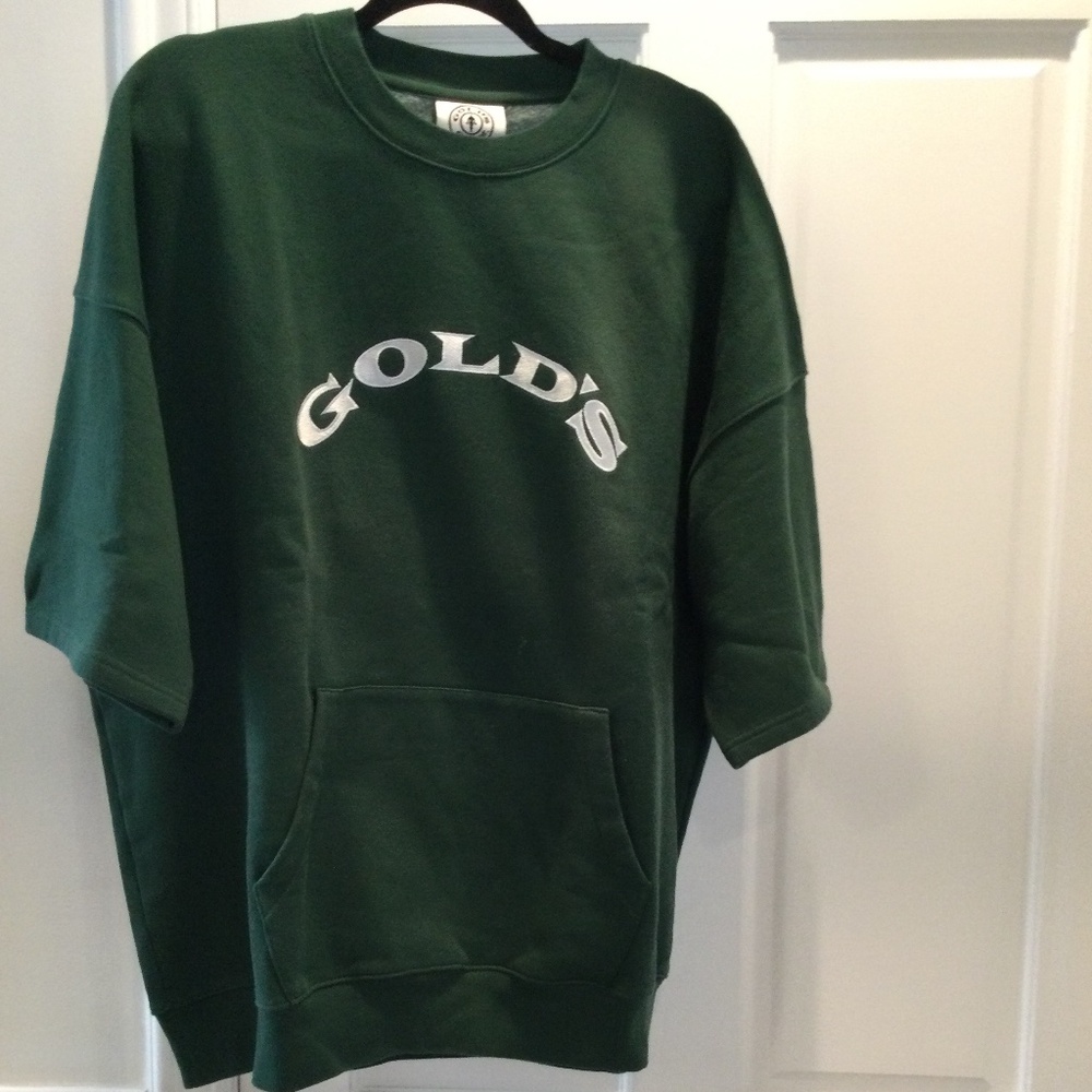 Men’s shirts brand Gold’s gym size M